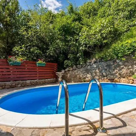 Charmantes In Medici Mit Privatem Pool By Interhome * Mimice